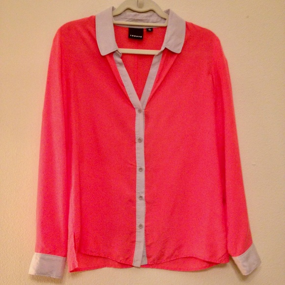 TROUVE 100% Silk Color Block Button-Down Blouse - Picture 1 of 6